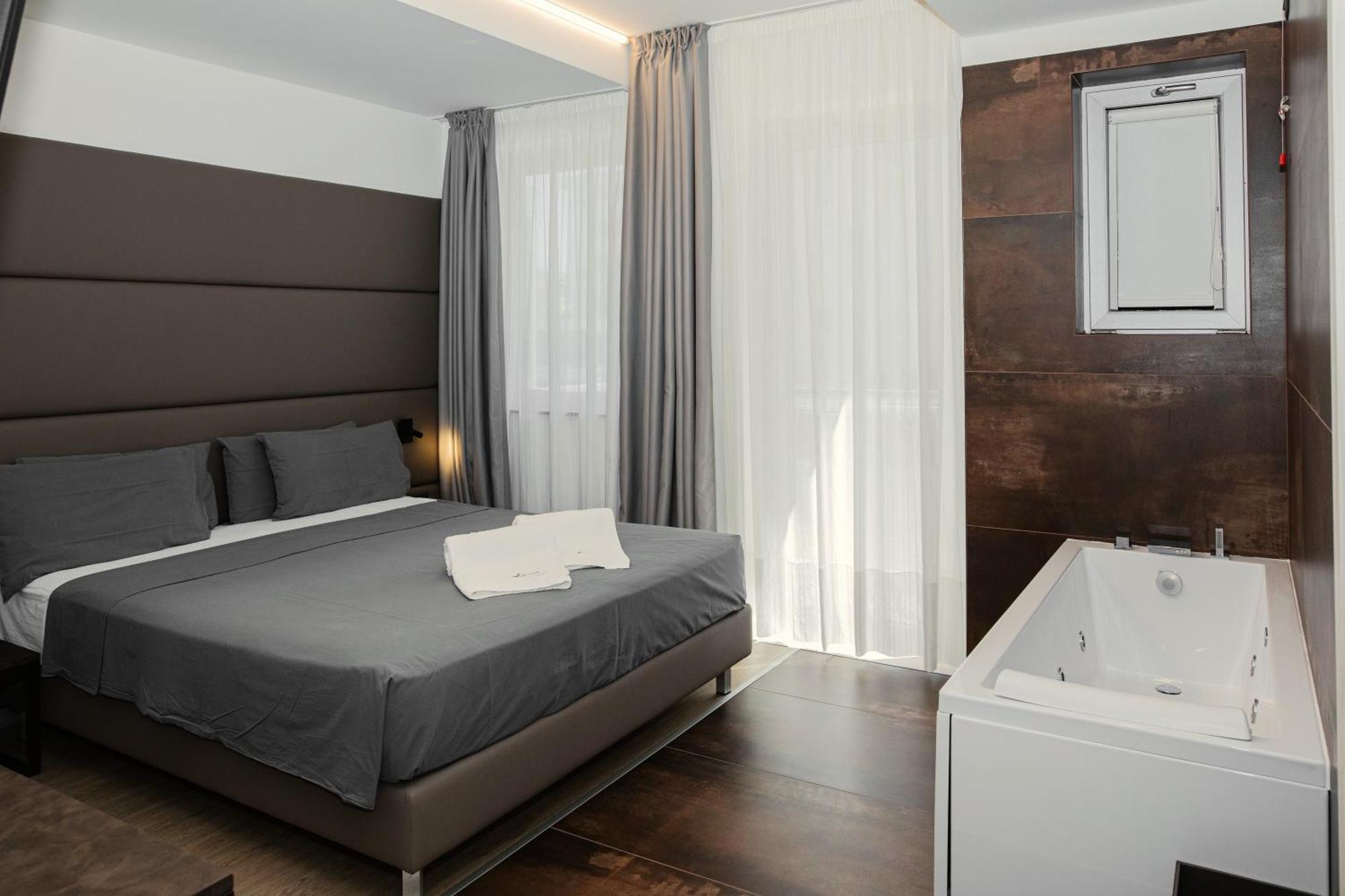 Hotel Leonardo Da Vinci Wellness Spa Bibione Buitenkant foto