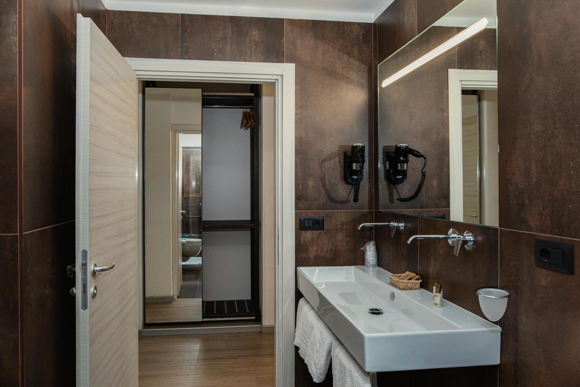 Hotel Leonardo Da Vinci Wellness Spa Bibione Buitenkant foto